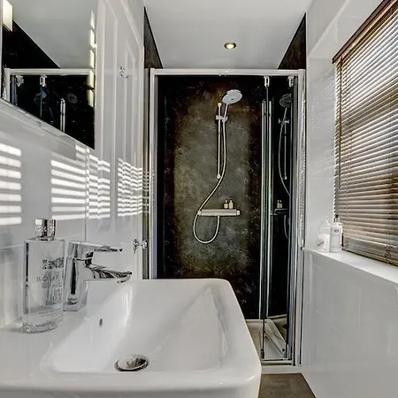 Bed and Breakfast Meadowcroft 4*