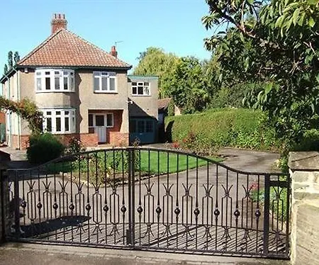 Meadowcroft Bed & Breakfast 4*